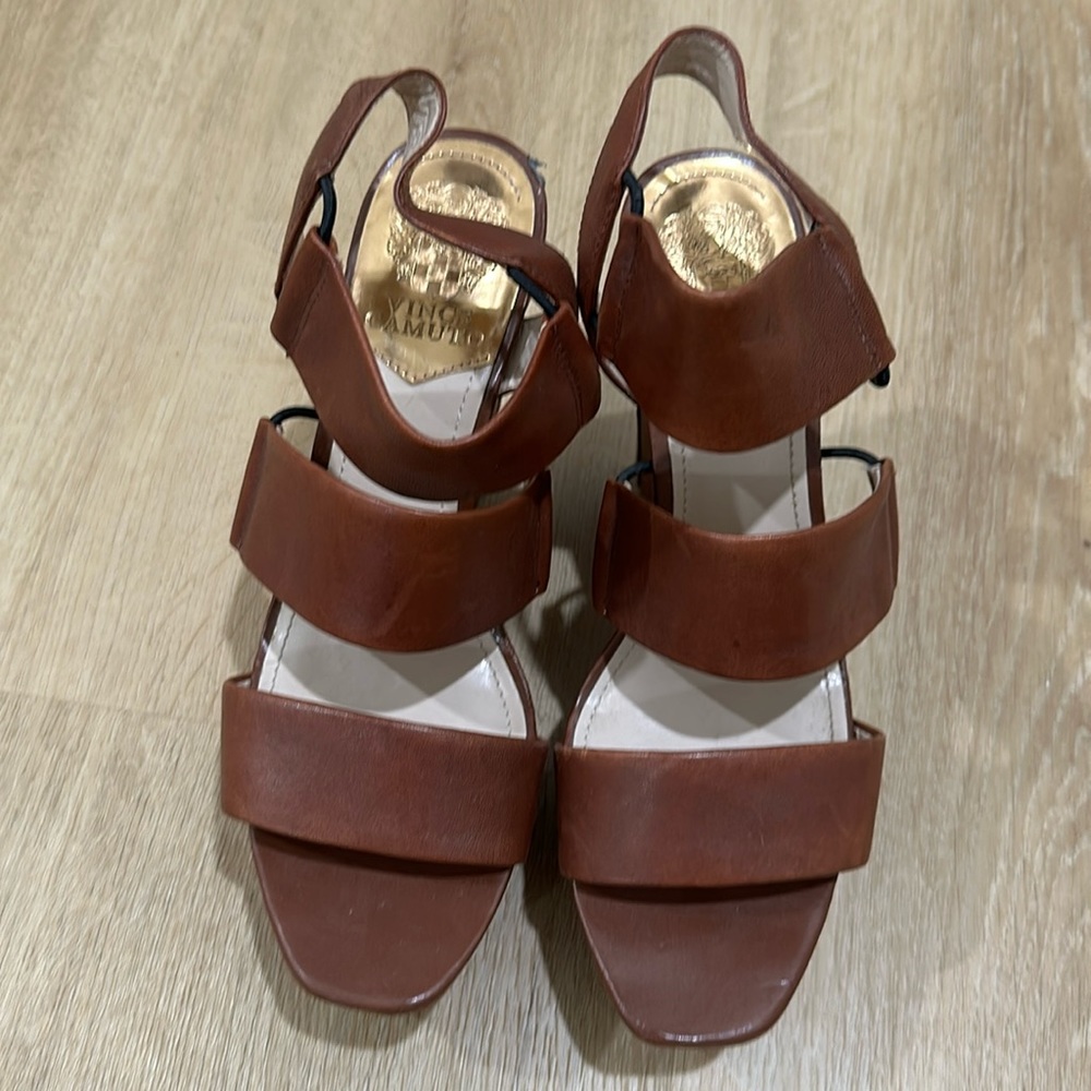 Vince camuto wedges size 8.5 womens